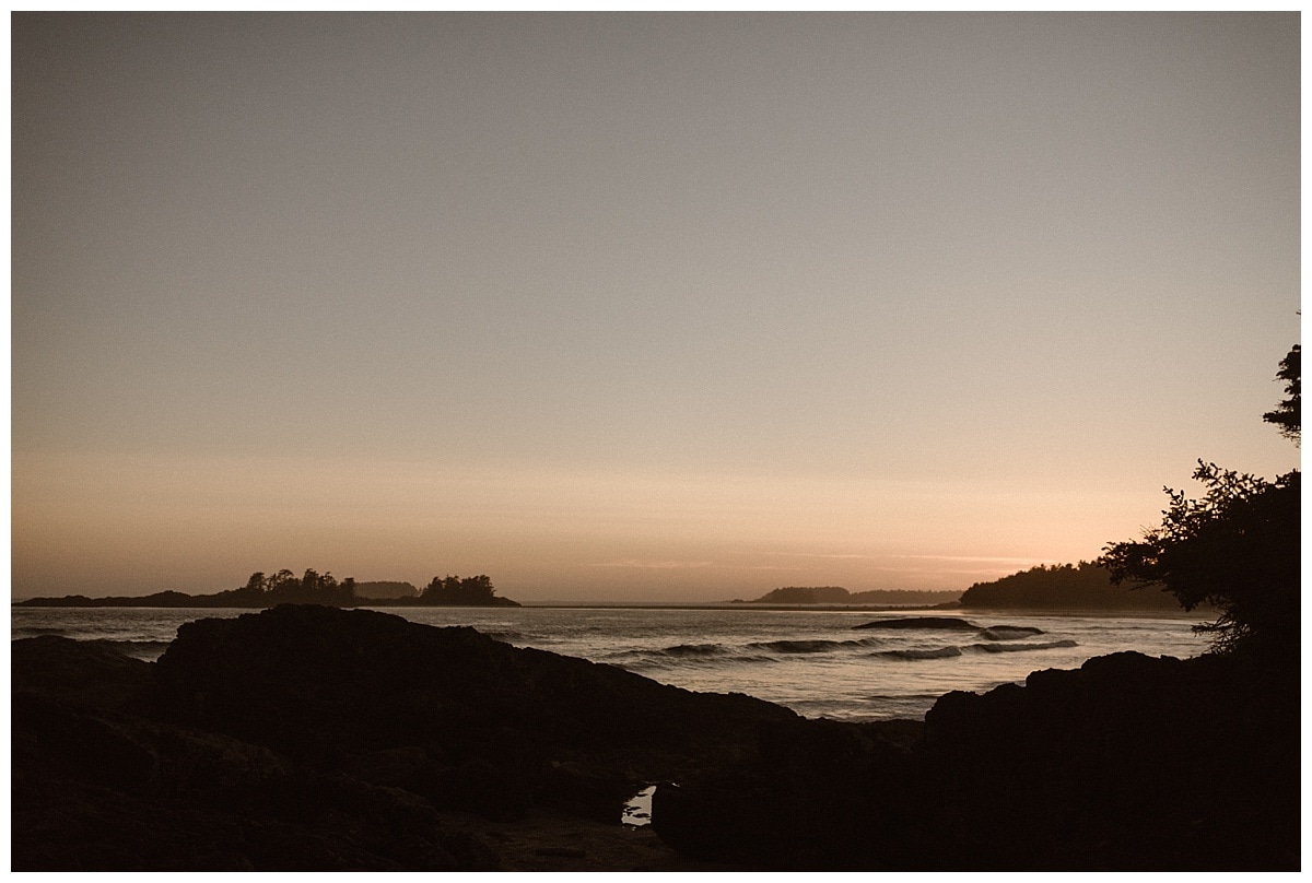 Landscape of the ocean at sunset in Tofino, Canada. 