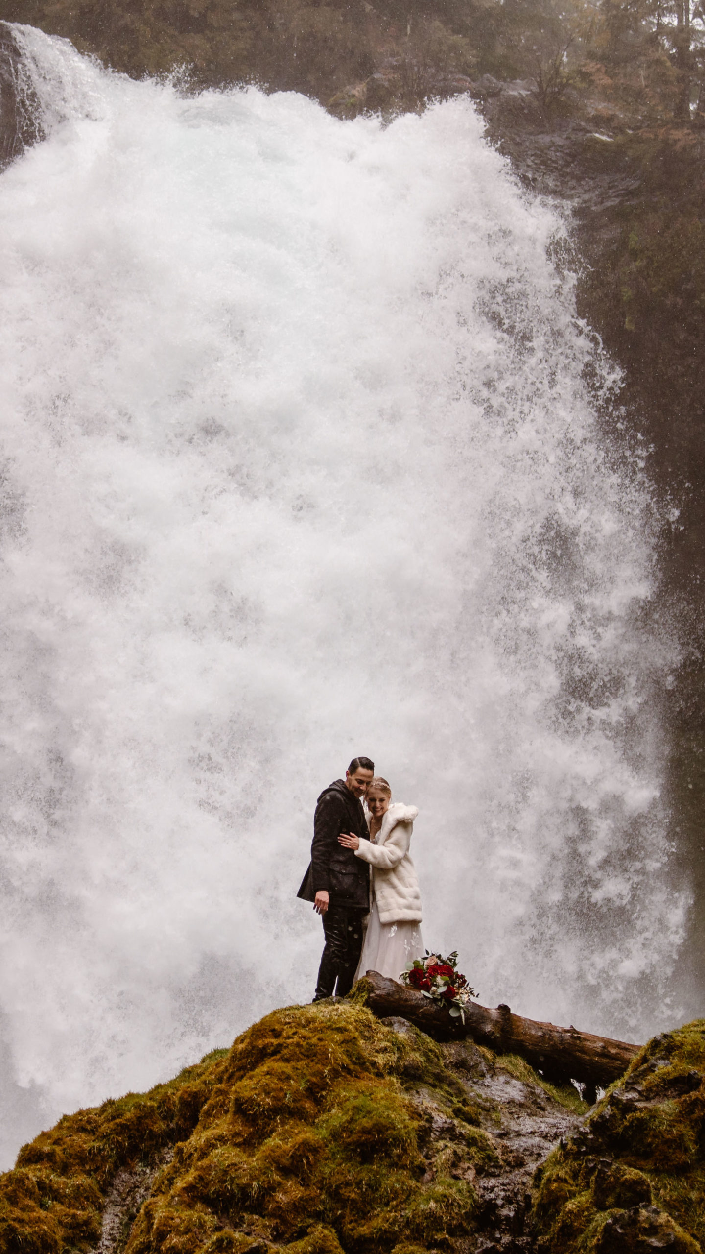 Amber & David Elope at Sahalie Falls in Oregon's Columbia River Gorge